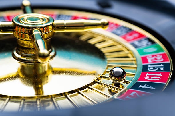 erek2 12 dashboard showing live football matches and casino games